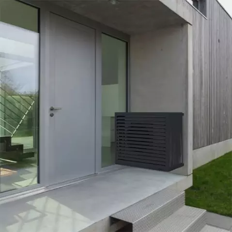 photo cache clim sur le perron